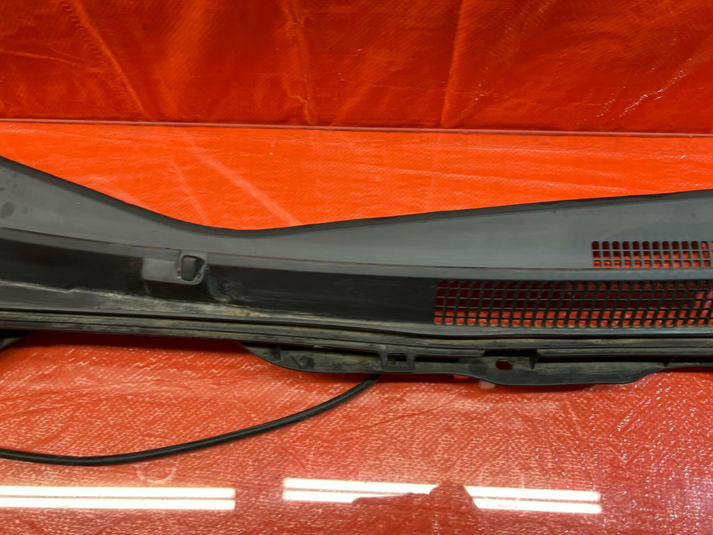04 08 ACURA TL   WIPER COWL TRIM   PASSENGER RIGHT SIDE   OEM FACTORY #1065