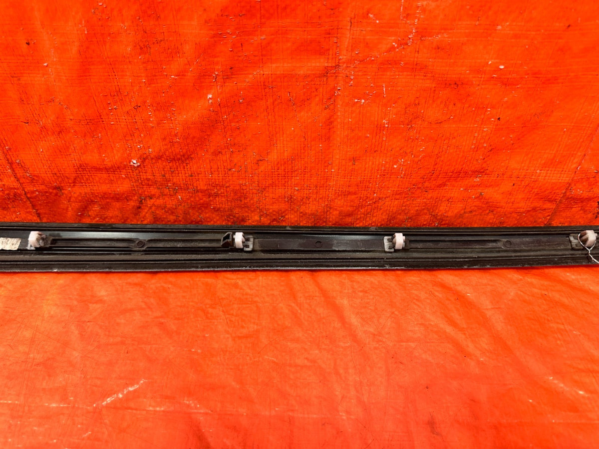 06-11 HONDA CIVIC SI 4D SEDAN - DOOR MOLDING IMPACT STRIP LEFT FRONT OEM #30710