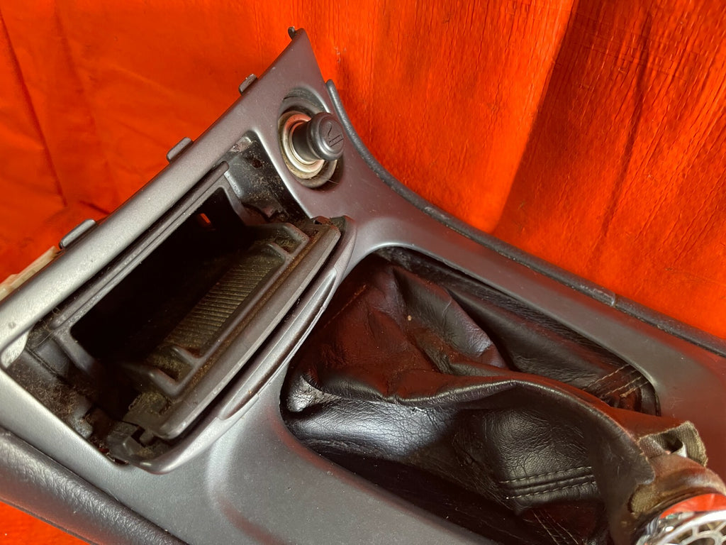 03 05 TOYOTA CELICA   STICK SHIFT / MANUAL   ARM REST CENTER SHIFTER CONSOLE OEM10