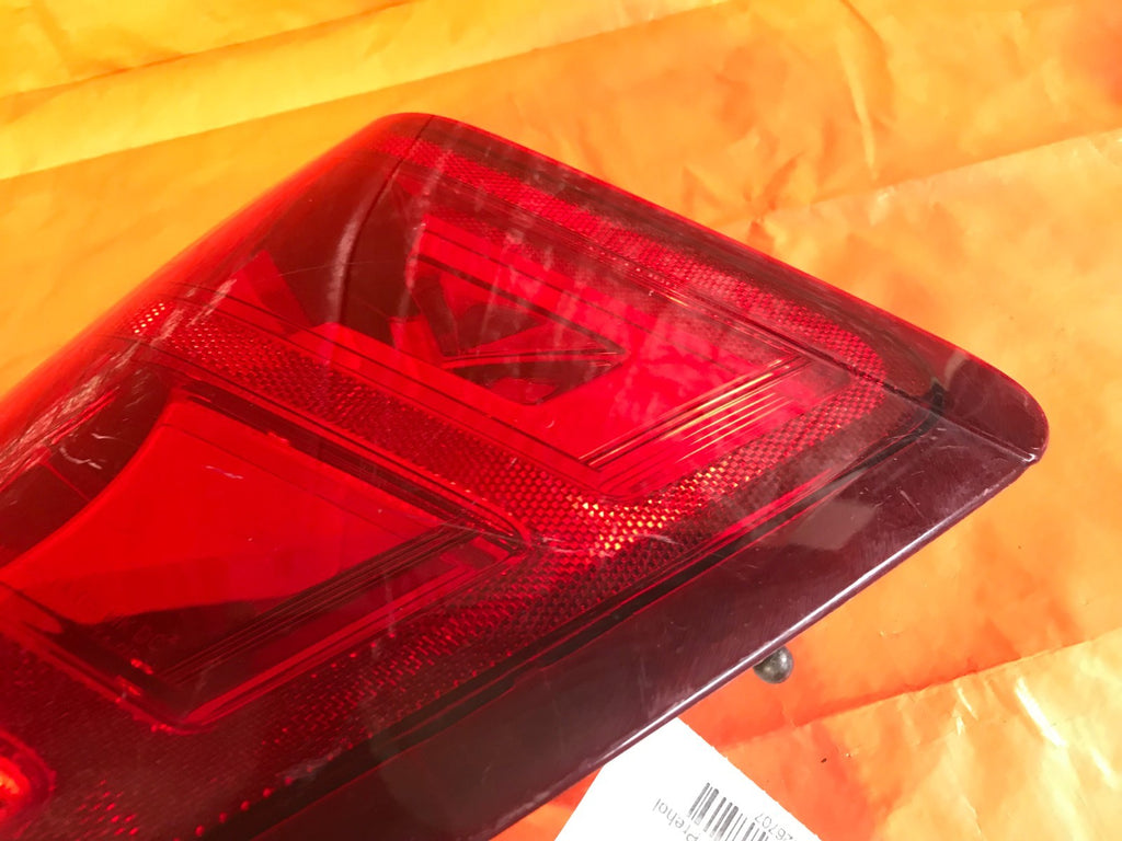 OEM 2005 2006 05 JEEP GRAND CHEROKEE PASSENGER RIGHT TAIL LIGHT LAMP 55156614AB6