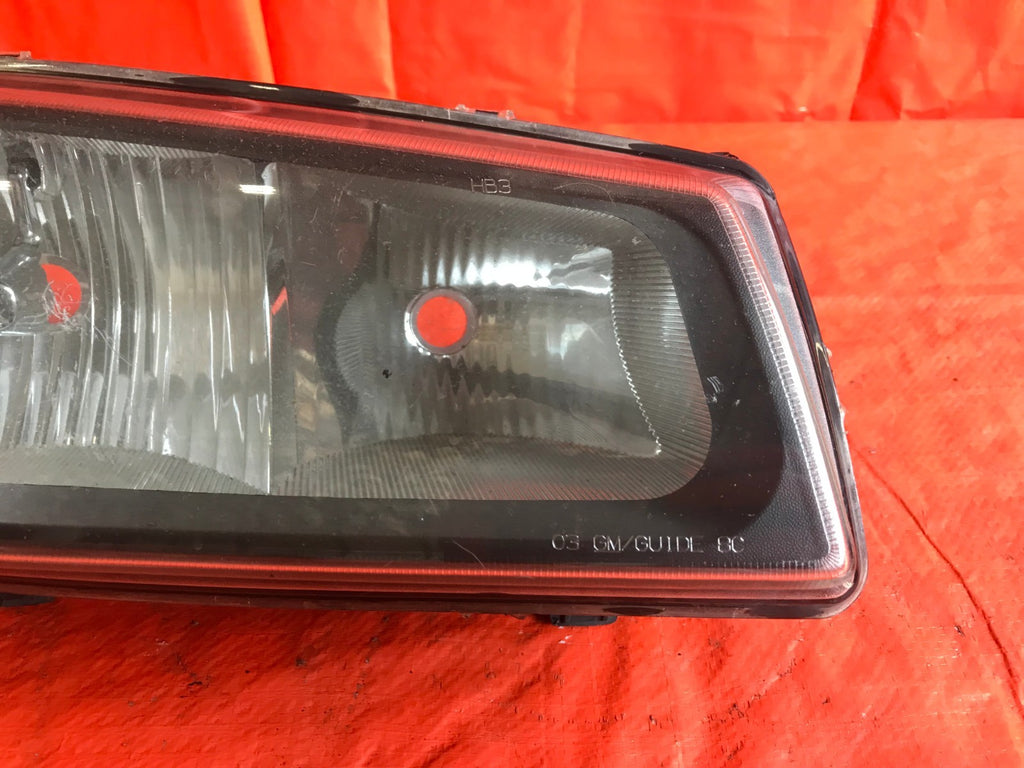 OEM 2003 03 CHEVROLET CHEVY SILVERADO PASSENGER RIGHT HEADLIGHT LAMP 165309381
