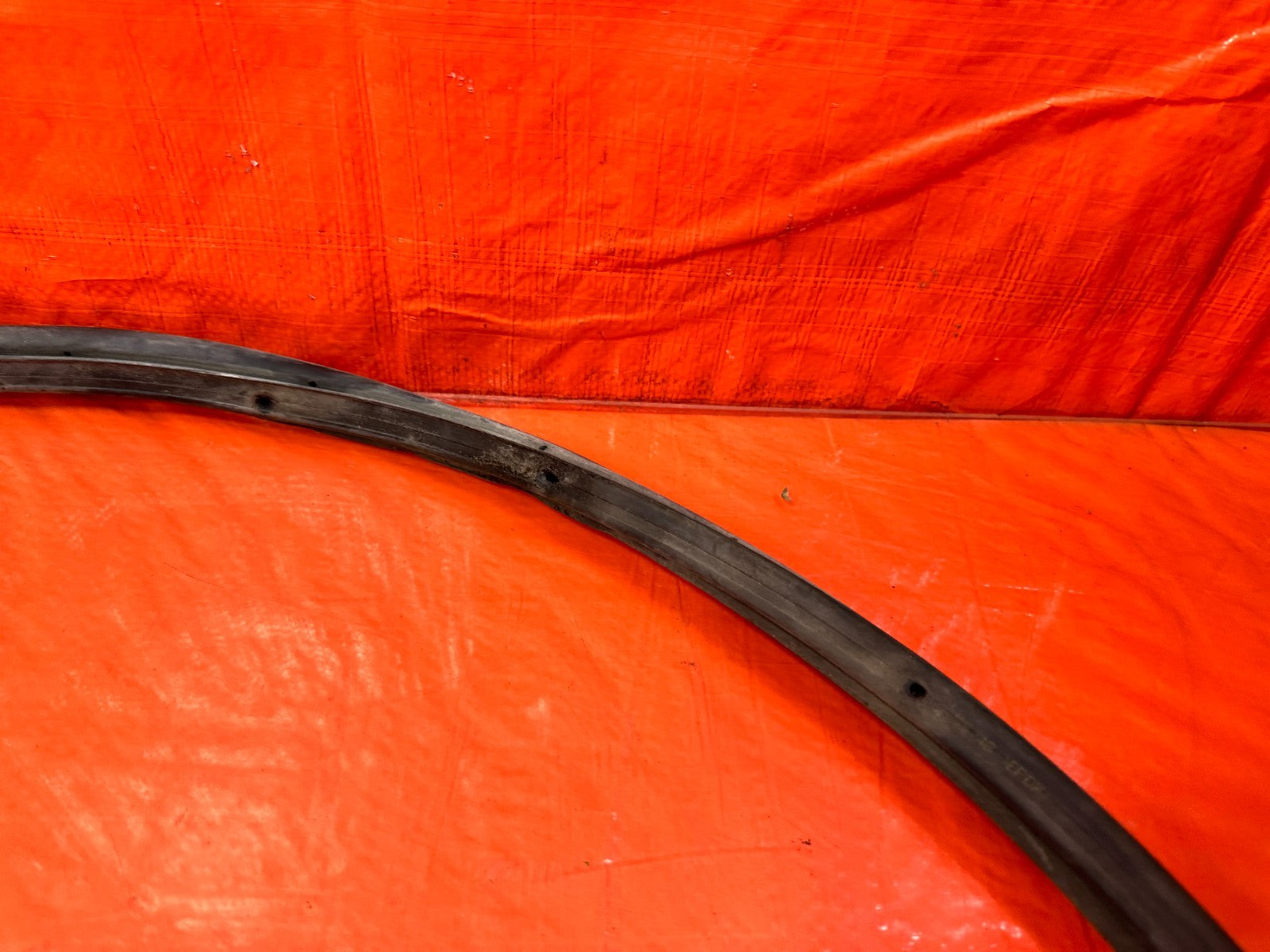 10 16 HYUNDAI GENESIS COUPE   DRIVER LEFT DOOR WEATHER STRIP RUBBER SEAL GASKET4