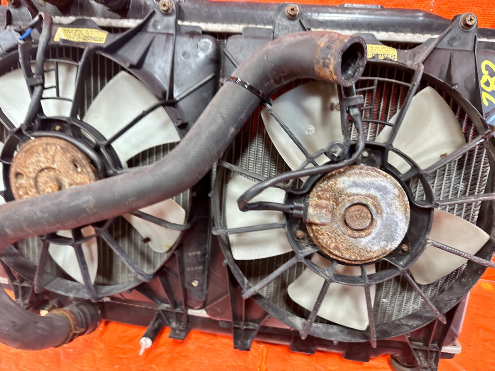 06 11 HONDA CIVIC SI   K20Z3 6 SPEED MANUAL RADIATOR ASSEMBLY   OEM FACTORY #28211