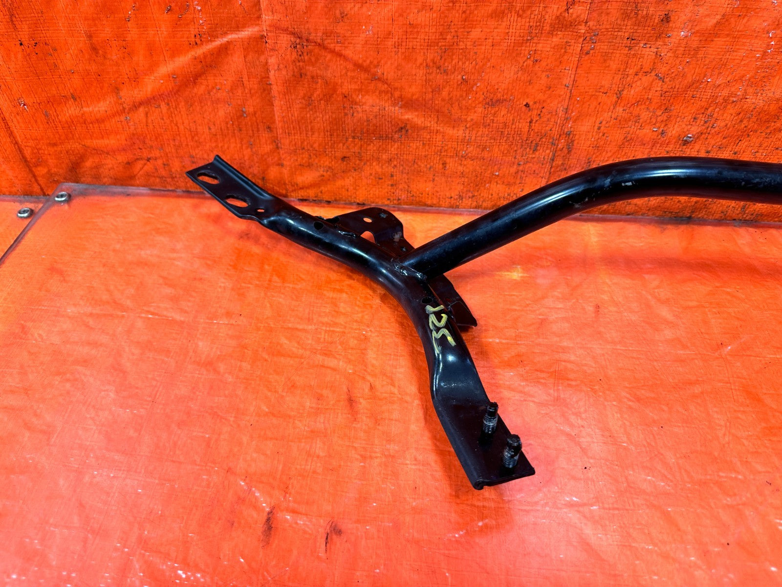 04 08 ACURA TSX   FRONT STRUT SHOCK TOWER REINFORCEMENT BAR   OEM #3227