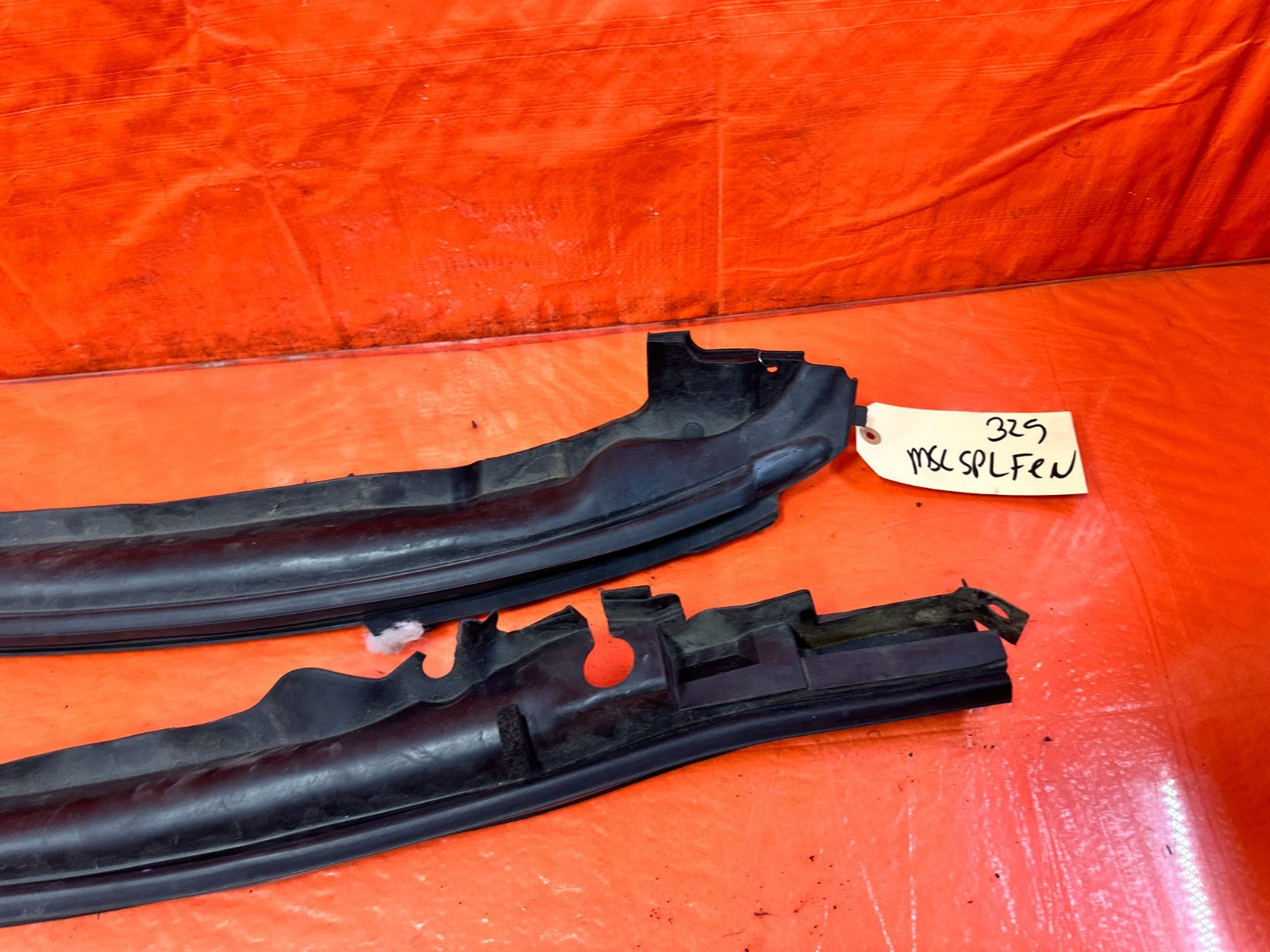 08 15 INFINITI G37 Q60 COUPE LEFT RIGHT FENDER TRIM MOLDINGS SET #3294