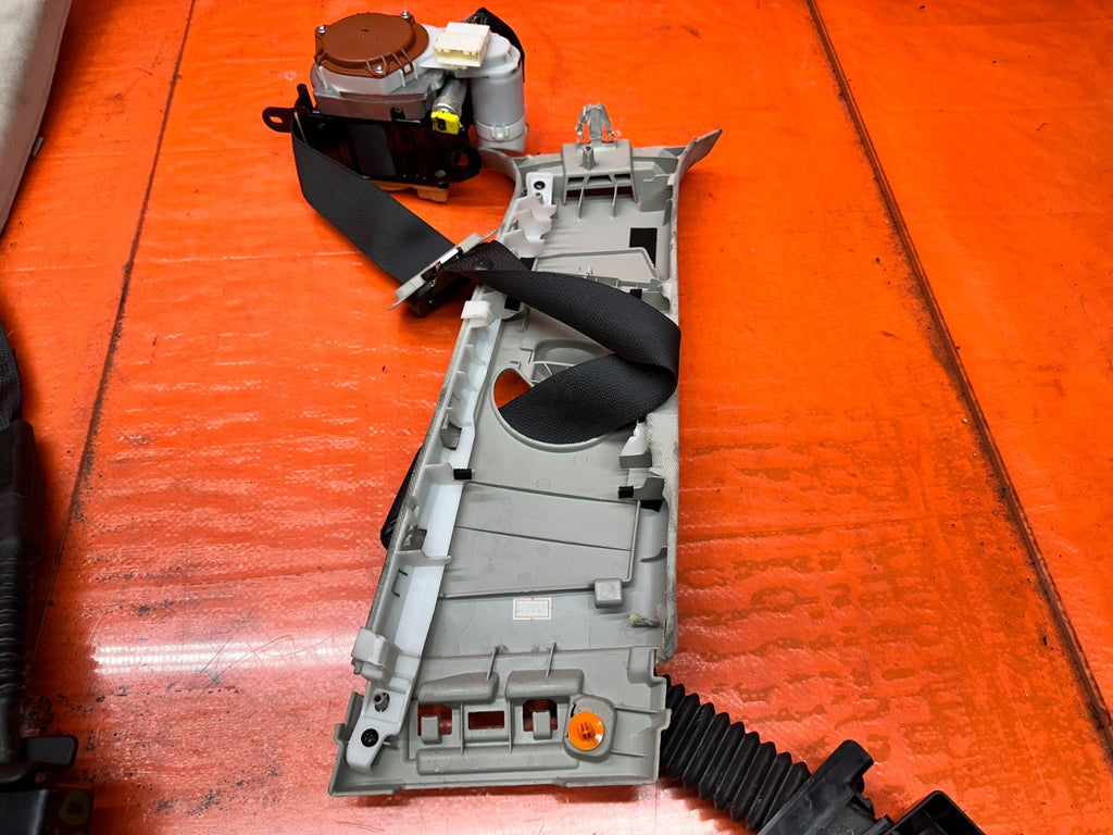 14 24 INFINITI Q50 FRONT  LEFT RIGHT SEAT BELTS W/ PRE CRASH OPTION OEM #Q507