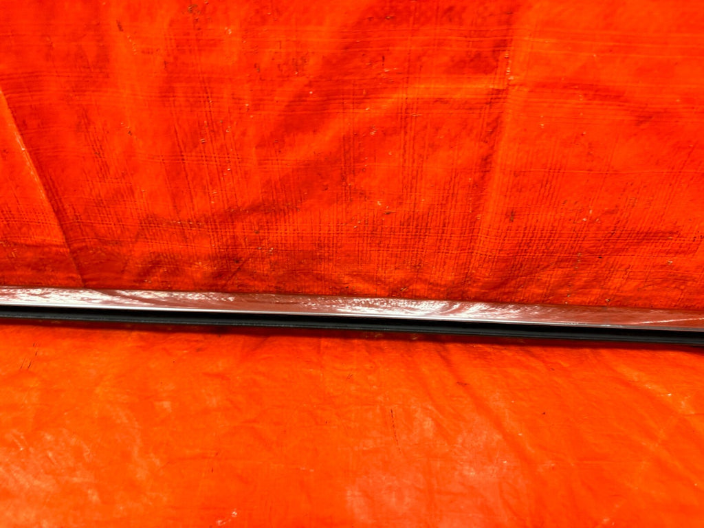 04 08 ACURA TSX   RIGHT REAR EXTERIOR WINDOW GLASS TRIM   OEM FACTORY #2913