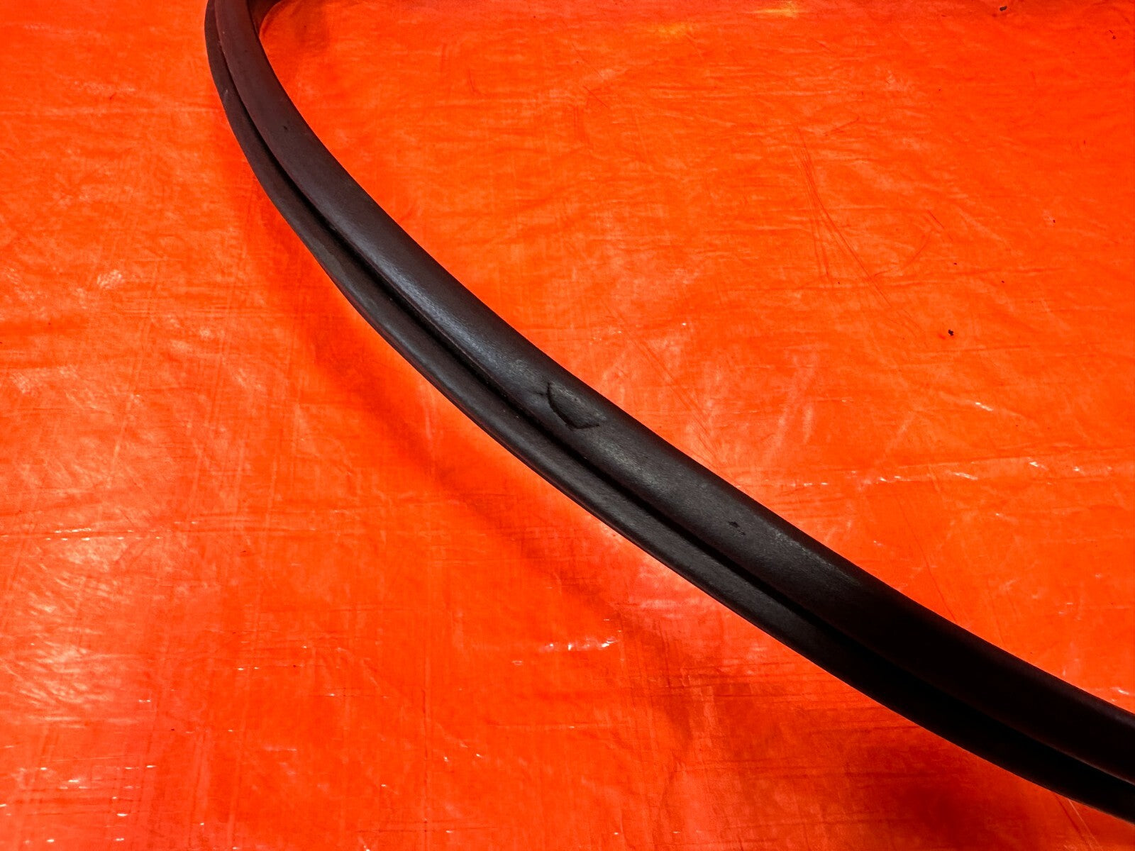 92 96 HONDA PRELUDE   CHASSIS TO DOOR OPEN TRIM RUBBER STRIP RIGHT FRONT OEM 2738
