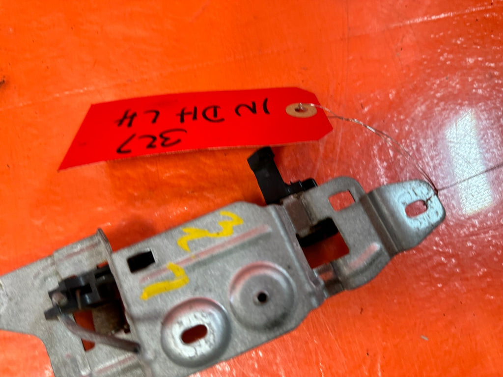 92 95 HONDA CIVIC   2D COUPE   DRIVER LEFT   INTERIOR DOOR HANDLE   OEM 3277