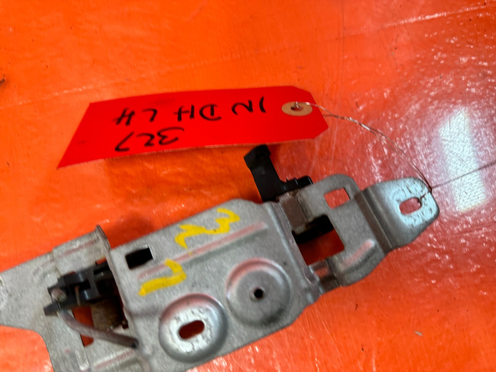 92 95 HONDA CIVIC   2D COUPE   DRIVER LEFT   INTERIOR DOOR HANDLE   OEM 3277
