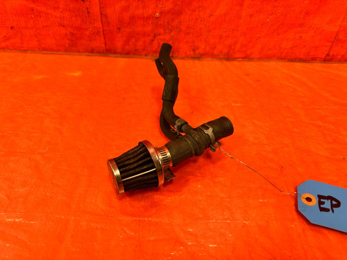 02-05 HONDA CIVIC SI EP3 HATCHBACK - K20A3 ON THE VALVE COVER BREATHER TUBE -3081