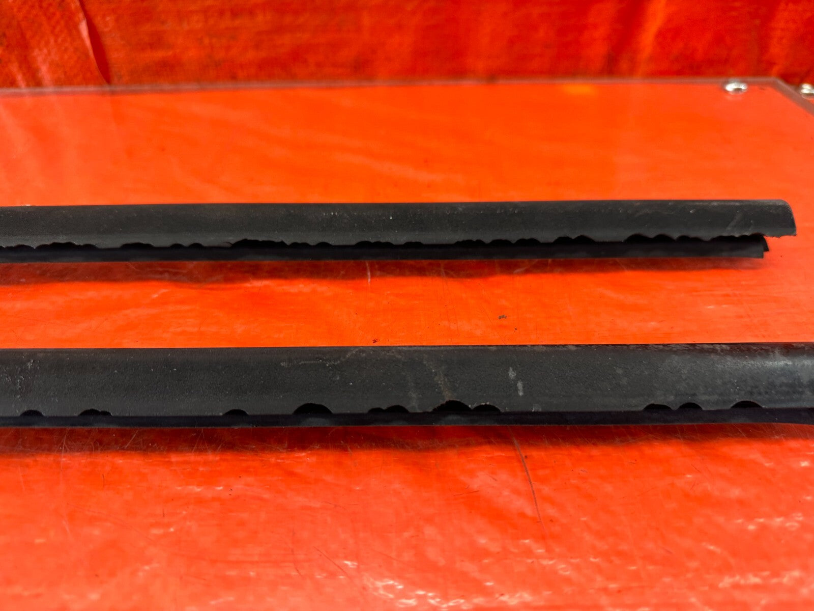 92 93 HONDA CIVIC COUPE HATCH EXTERIOR DOOR WINDOW GLASS TRIM SET LEFT RIGHT 2353
