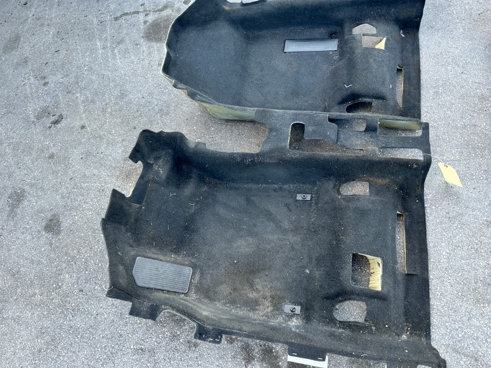 18 22 HONDA ACCORD 1.5L   CARPET   FRONT AND REAR PORTION   COMPLETE   OEM #32410