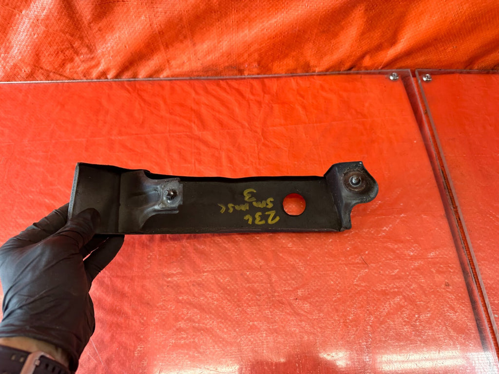 93 95 HONDA CIVIC 2D COUPE   PASSENGER RIGHT TAIL LIGHT TRIM FILLER OEM #2367
