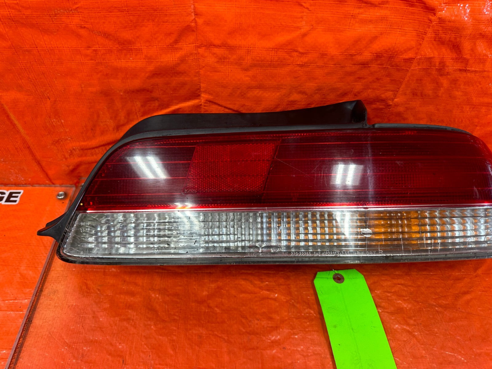 97 01 HONDA PRELUDE   PASSENGER RIGHT   TAIL LIGHT LAMP   OEM FACTORY #2597
