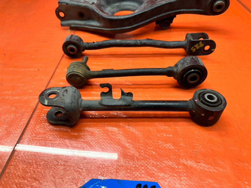 13 16 HYUNDAI GENESIS COUPE   LEFT REAR CONTROL ARMS UPPER LOWER QTY 4 OEM 32511