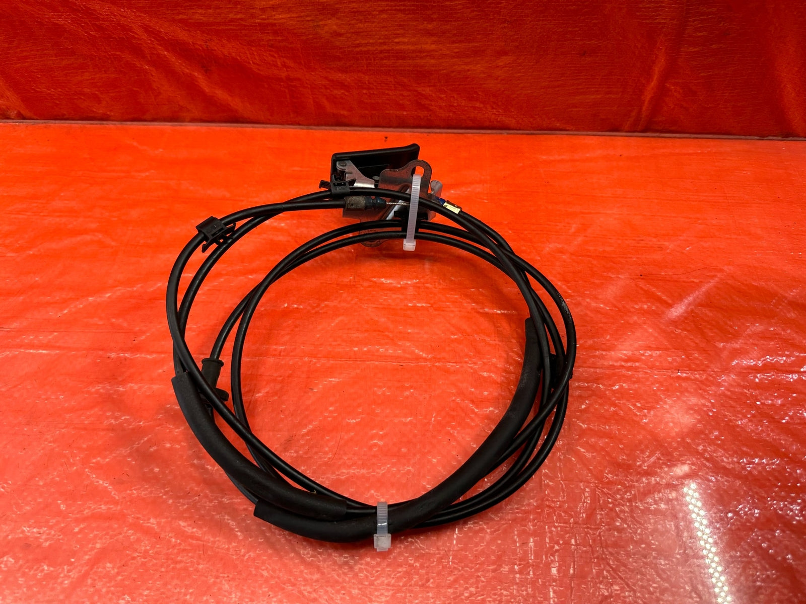 00 09 HONDA S2000   HOOD RELEASE WIRE CABLE W/ PULL LEVER HANDLE   OEM #19710