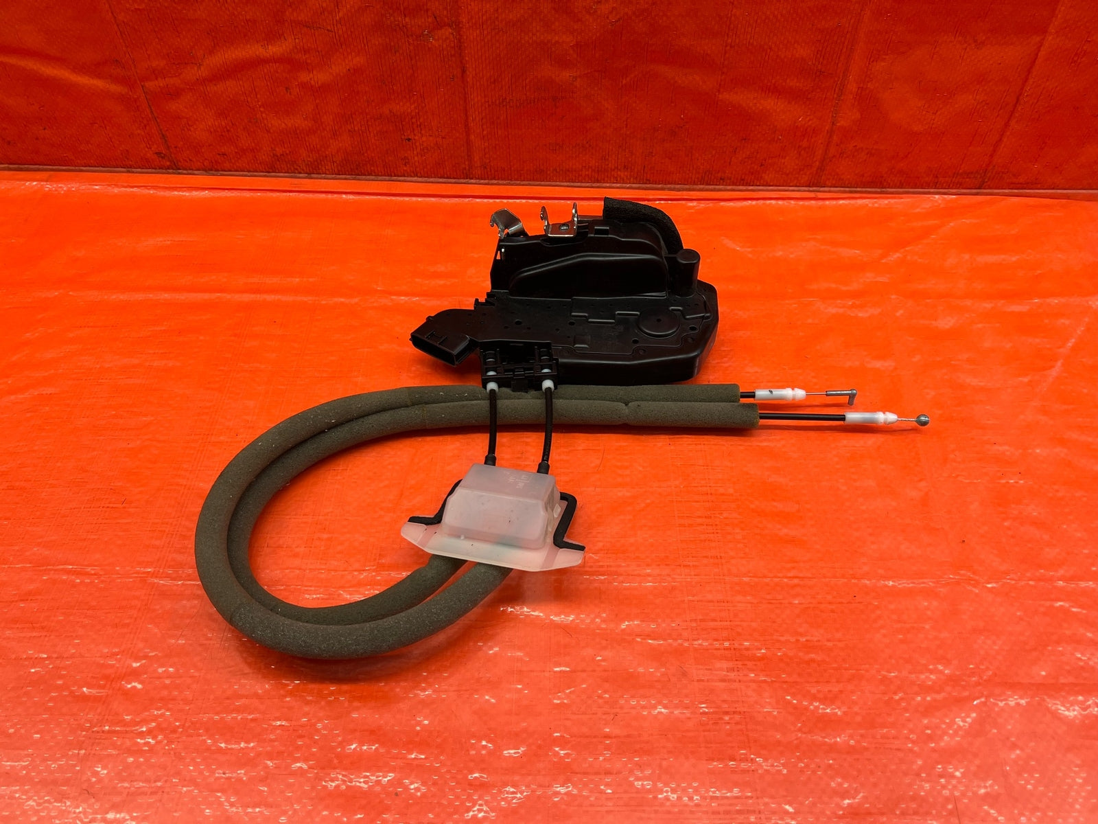 08 15 INFINITI G37 & Q60   PASSENGER RIGHT DOOR LOCK ACTUATOR LATCH   OEM #19010