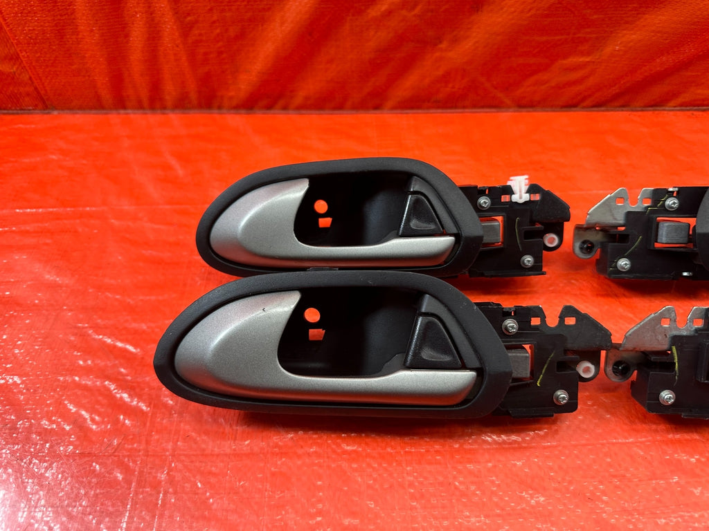 06 11 CIVIC 4D SEDAN   BLACK SI MODEL   INTERIOR DOOR GRAB PULL HANDLES OEM #2035