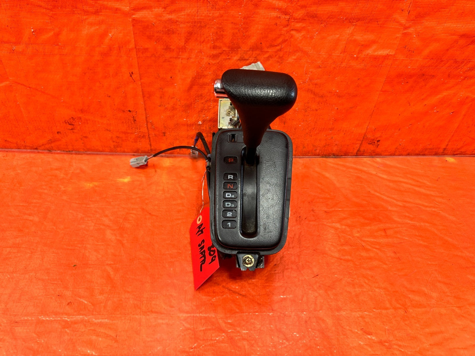 94 01 ACURA INTEGRA   AUTOMATIC MODEL   GEAR SHIFTER SELECTOR SELECT OEM #3091