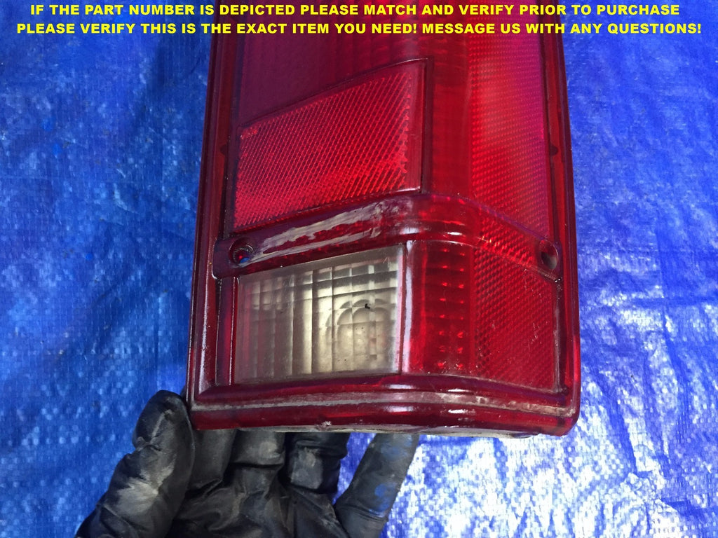 OEM 1985   2005 CHEVROLET CHEVY ASTROVAN PASSENGER RIGHT TAIL LIGHT 1B1