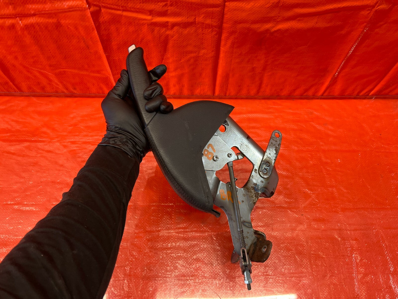 07 08 ACURA TL TYPE S   EMERGENCY / PARKING BRAKE HANDLE GRIP LEVER   OEM OE #878