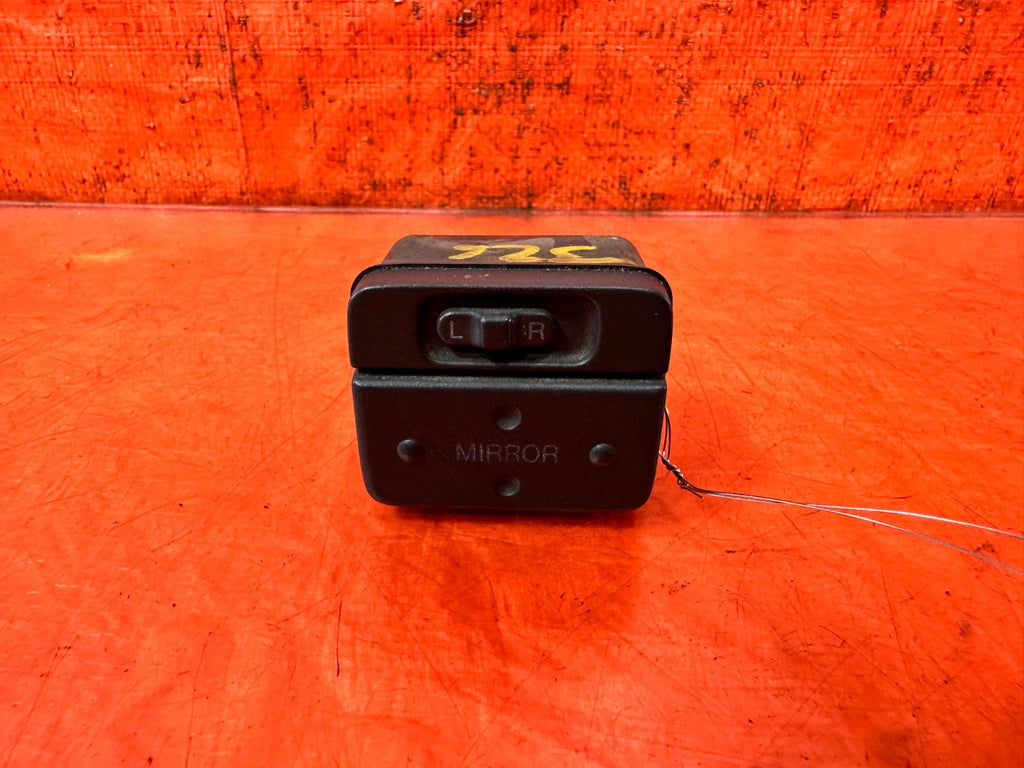 92 95 HONDA CIVIC   2D COUPE   POWER MIRROR SWITCH   OEM FACOTRY OE #3270