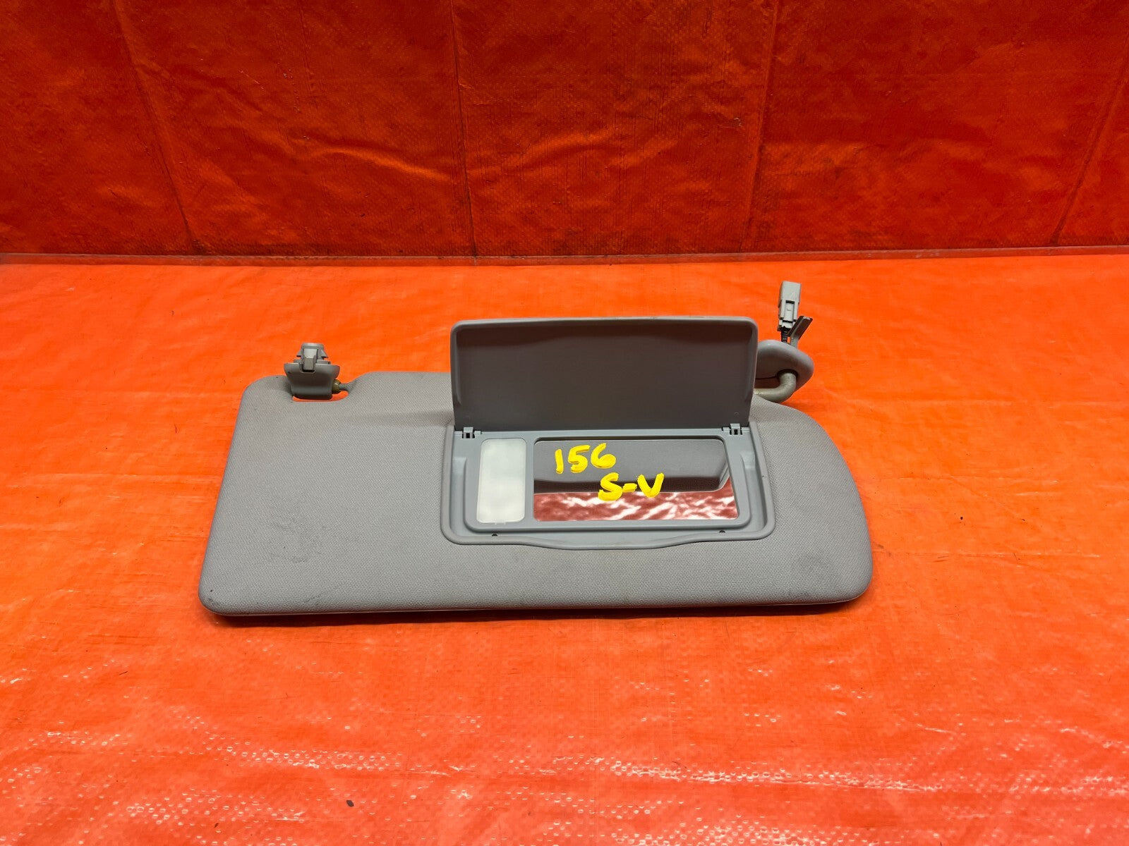 04 05 ACURA TSX   SUN VISOR   PASSENGER RIGHT SIDE   GRAY COLOR   OEM #1568