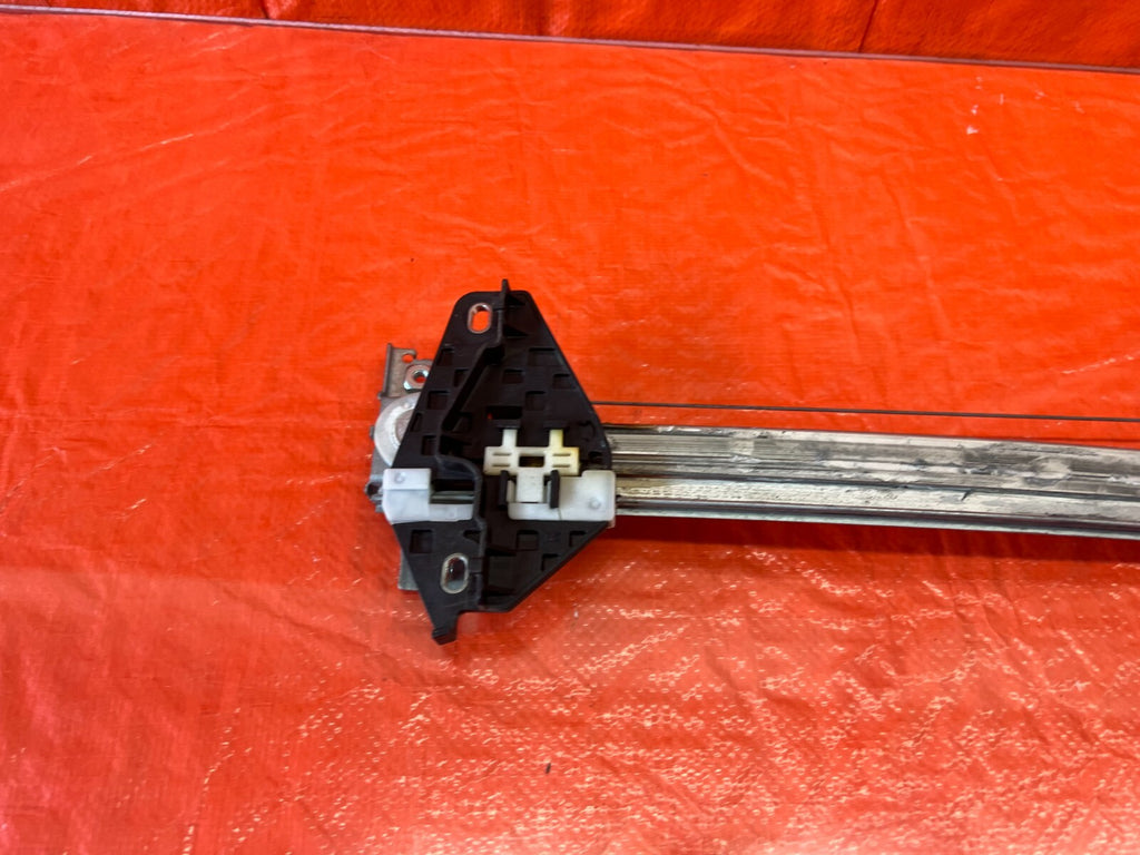 06 11 HONDA CIVIC SEDAN 4 DOOR PASSENGER RIGHT REAR WINDOW REGULATOR OEM #2206