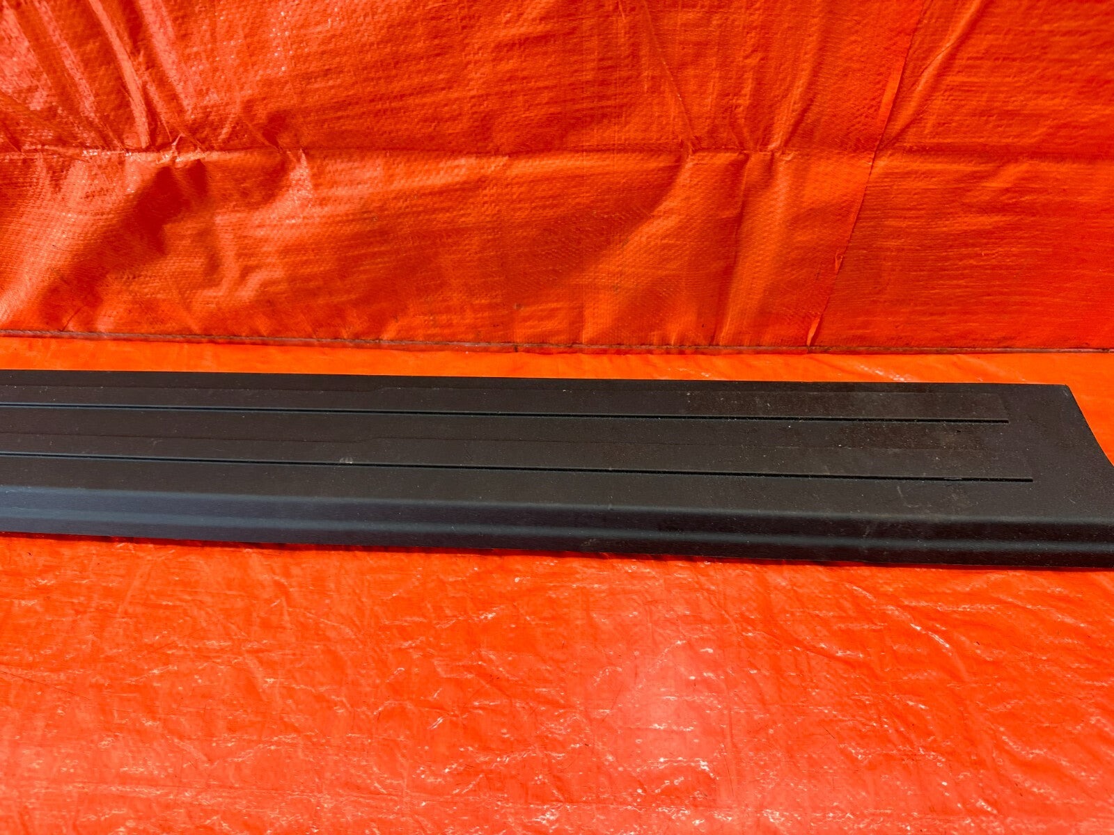 15 20 FORD F 150   PASSENGER RIGHT SIDE REAR BED RAIL CAP FL34 8429140 ADW   OEM2