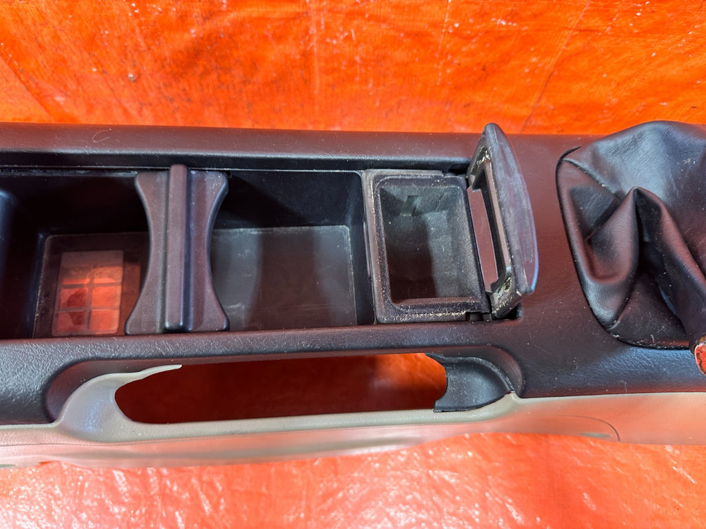 97 01 HONDA PRELUDE   ARM REST / CENTER CONSOLE STORAGE COMPARTMENT TAN OEM 32316