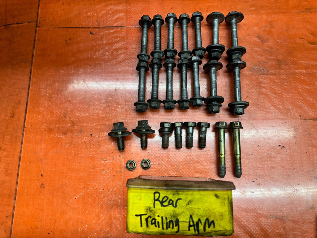 03-08 NISSAN 350Z 3.5L VQ35DE REAR TRAILING ARM MOUNT BOLTS HARDWARE OEM #3464