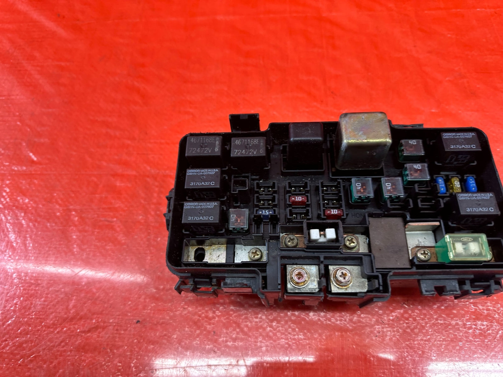 01 02 HONDA CIVIC   EXTERIOR UNDER THE HOOD ENGINE BAY FUSE BOX PANEL   OEM #D176
