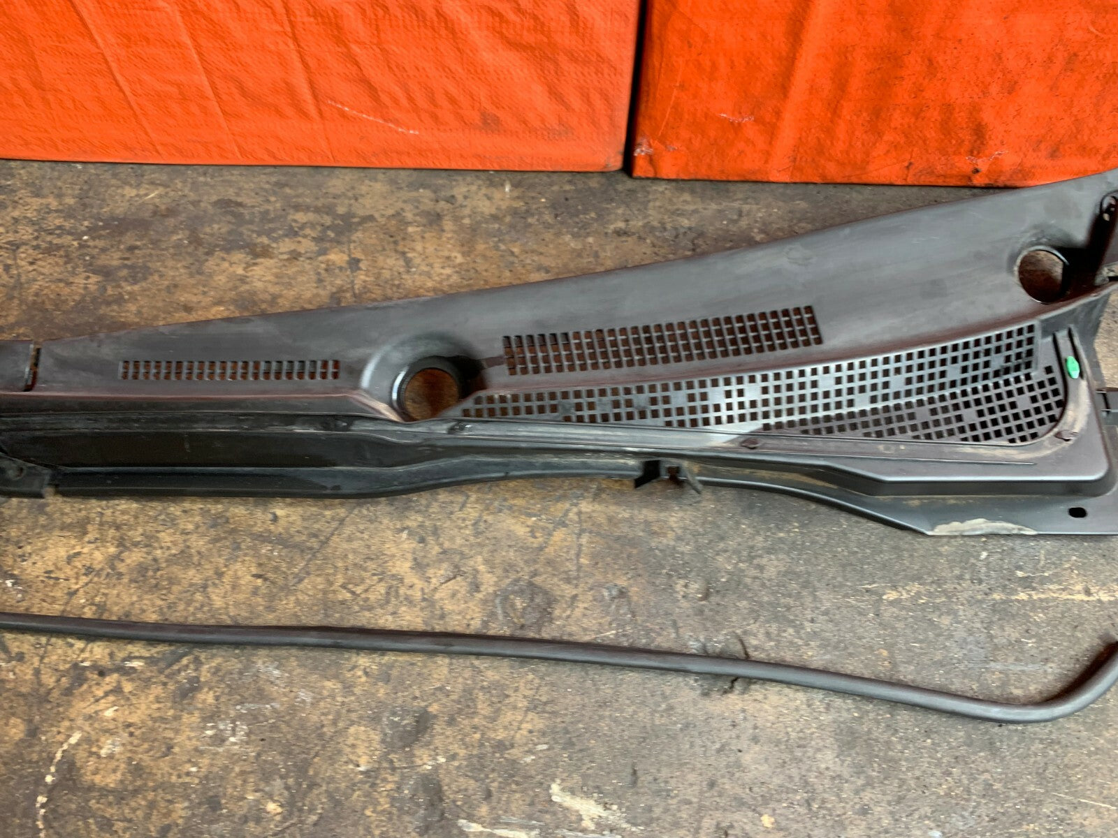 OEM 2004 04 ACURA RSX TYPE S   WINDSHIELD WIPER COWL TRIM SHROUD PLASTIC4