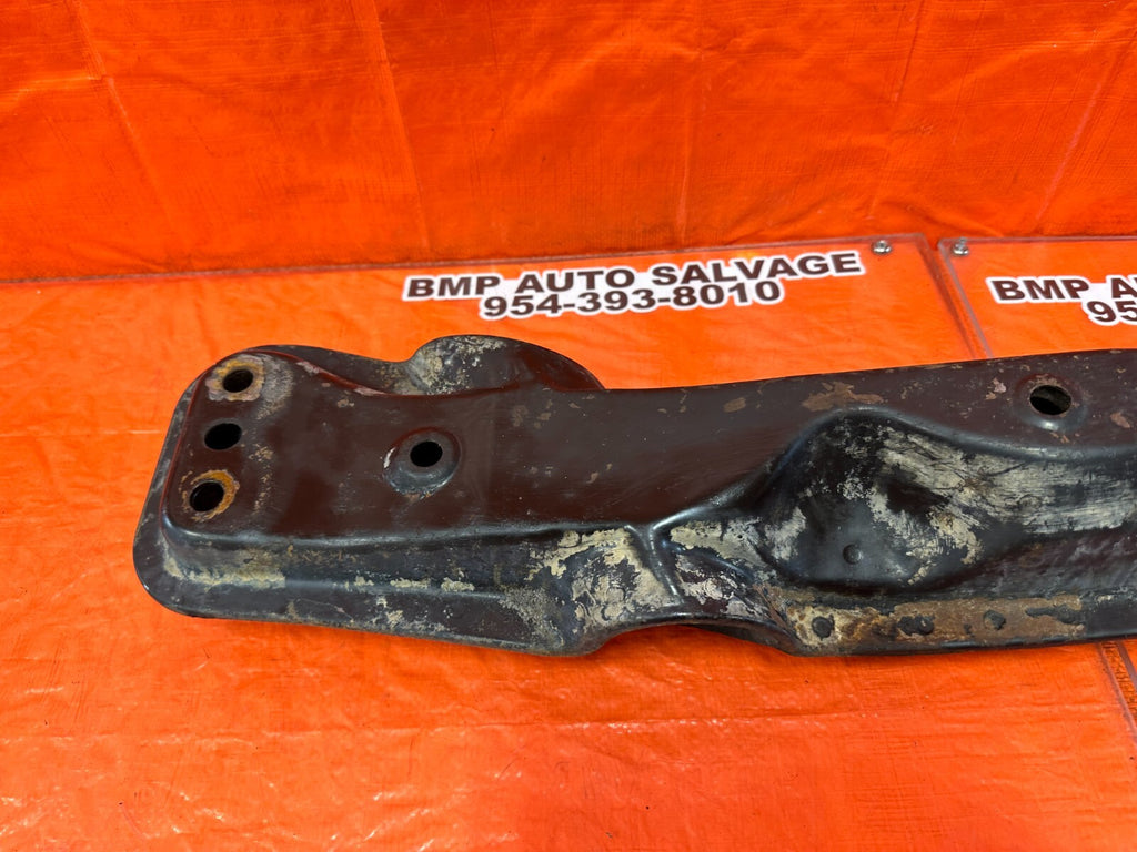 97 01 HONDA PRELUDE   SUB FRAME CROSSMEMBER W/ RODS   FRONT PORTION   OEM #2599
