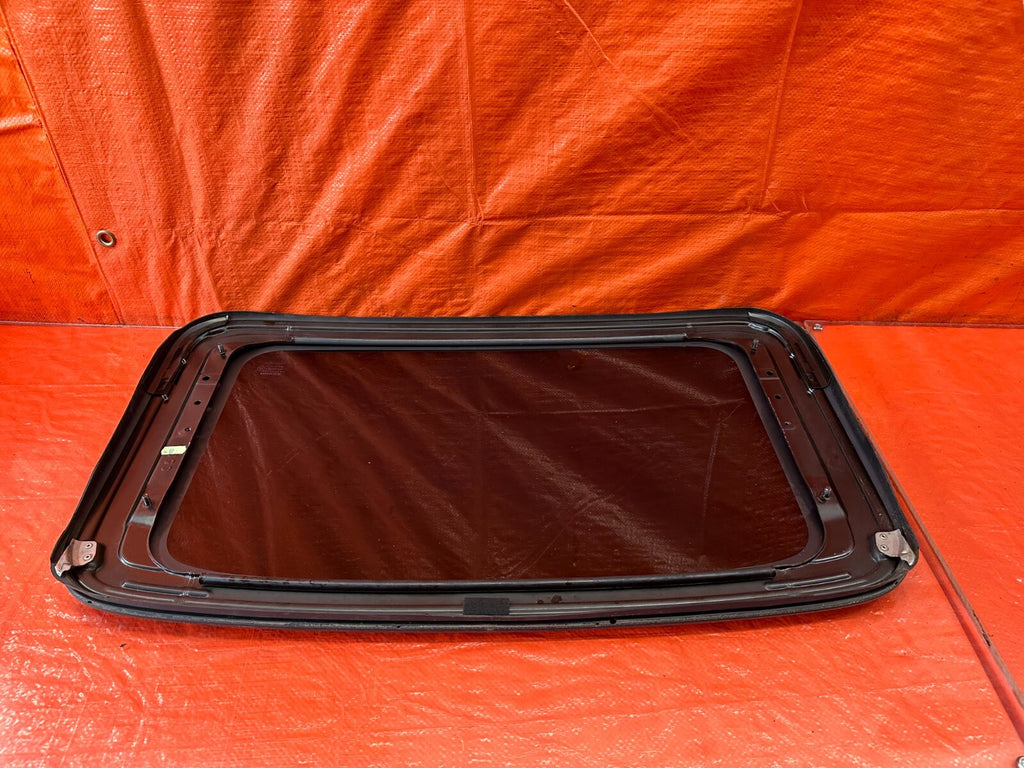 02 05 HONDA CIVIC SI EP3 HATCHBACK   SUNROOF MOONROOF SLIDING ROOF GLASS OEM 2306