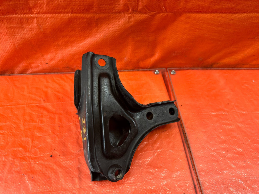 96 00 HONDA CIVIC EX COUPE   REAR TRANSMISSION BRACKET   AUTOMATIC AUTO A/T 2314