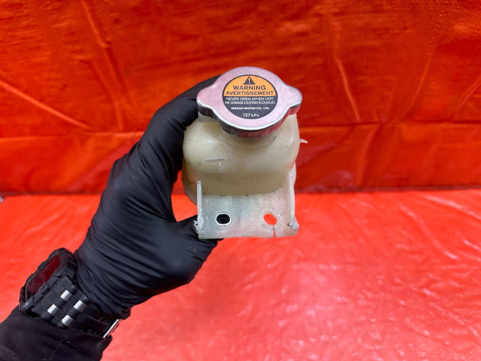 2018 18 INFINITI Q60 RED SPORT   COOLANT OVERFLOE EXPANSION TANK   REVIEW PICS12