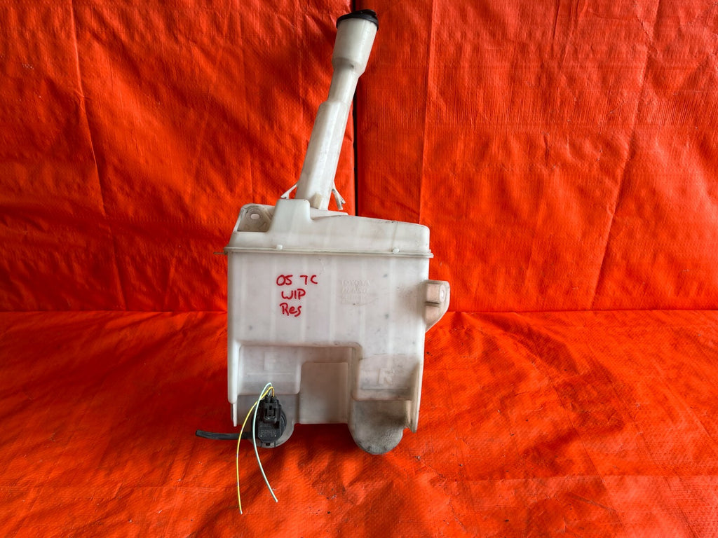 05 10 SCION TC   WINDSHIELD WIPER FLUID TANK RESERVOIR W/ CAP AND MOTOR   OEM0