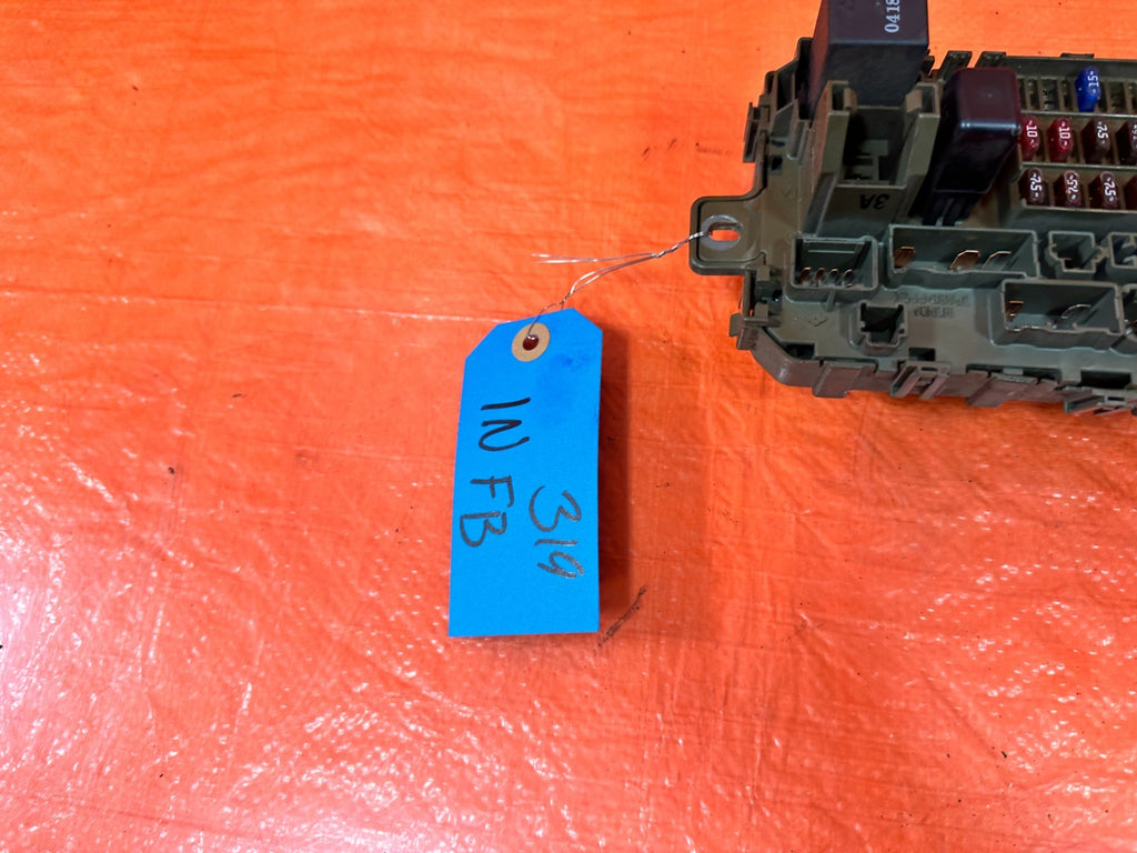 96 00 HONDA CIVIC   INTERIOR CABIN UNDER DASH FUSE BOX PANEL OEM #3195