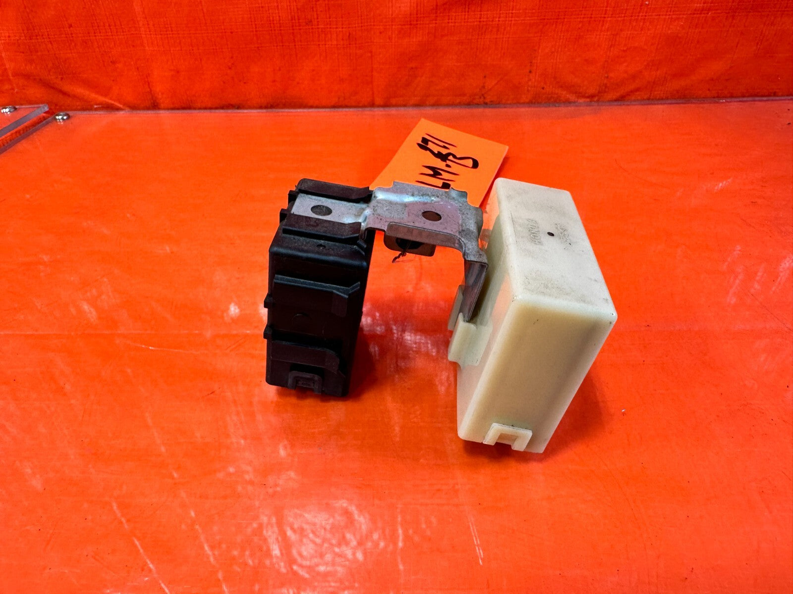 02 06 ACURA RSX   CRUISE CONTROL AND SECURITY CONTROL MODULE   OEM FACTORY #2713