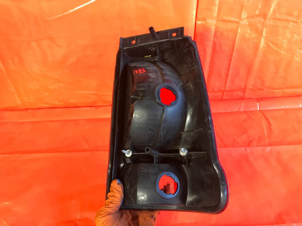 OEM 2001 2002 FORD EXPLORER 2 DOOR DRIVER LEFT TAIL LIGHT LAMP 1L2X 1385055