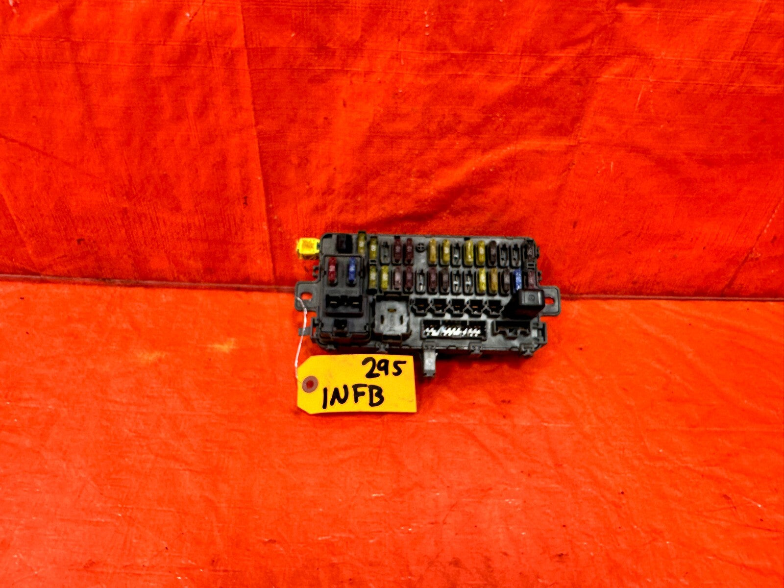96 97 HONDA DEL SOL   CABIN INTERIOR UNDER DASH FUSE BOX   OEM FACTORY OE #2950