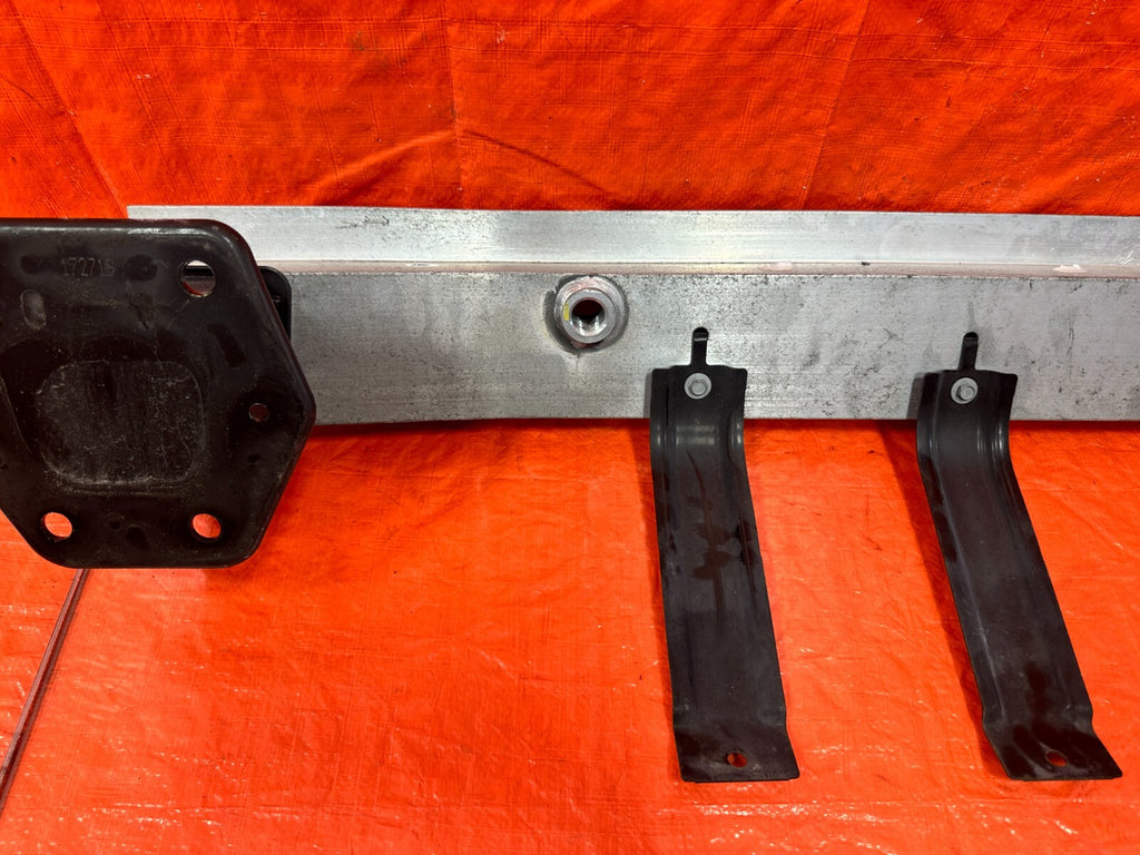 2020 20 INFINITI Q50   REAR CRASH BEAM REINFORCEMENT RE BAR   OEM 2967