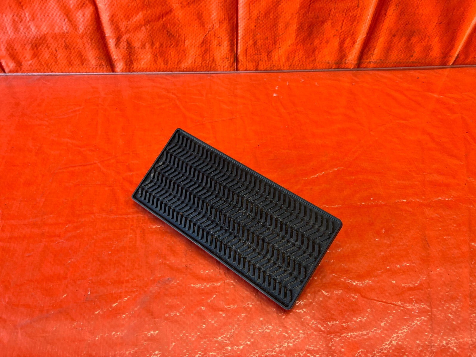 09 14 ACURA TSX   DEAD PEDAL / FOOT REST   OEM FACTORY #1580