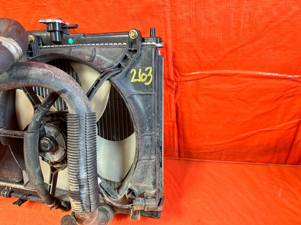 97 98 HONDA PRELUDE BASE   100% COMPLETE RADIATOR SET W/ FANS / HOSES / OEM 2632