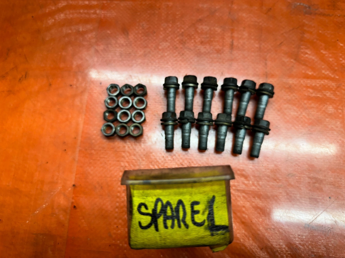 03-08 NISSAN 350Z 3.5L VQ35DE REAR AXLE BOLTS HARDWARE PAIR LEFT RIGHT OEM #3460