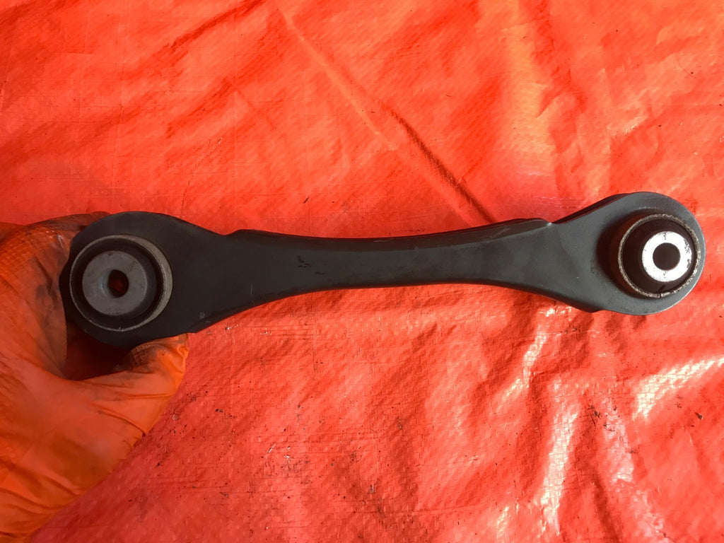 OEM 2014 14 BMW 328i SEDAN RWD   PASSENGER RIGHT REAR TRAILING ARM 6792540 044
