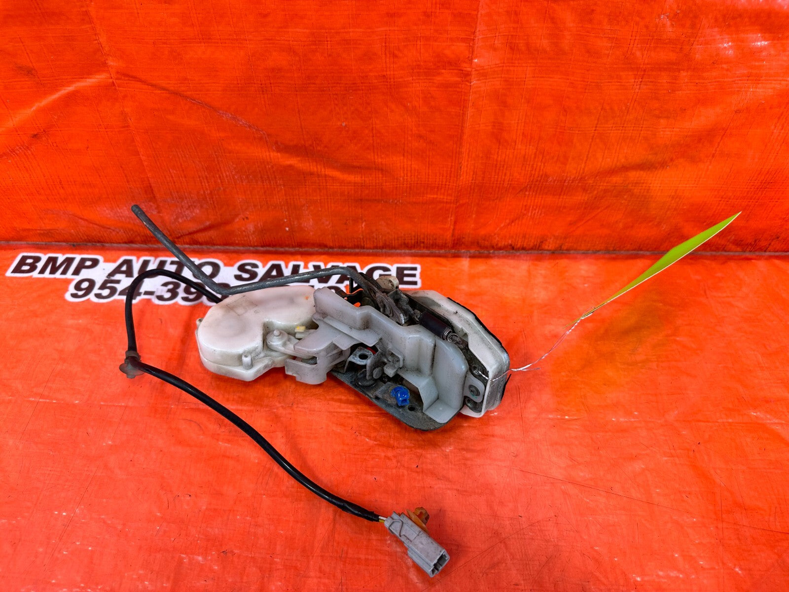 97 01 HONDA PRELUDE   PASSENGER RIGHT FRONT DOOR LOCK ACTUATOR   OEM #2596