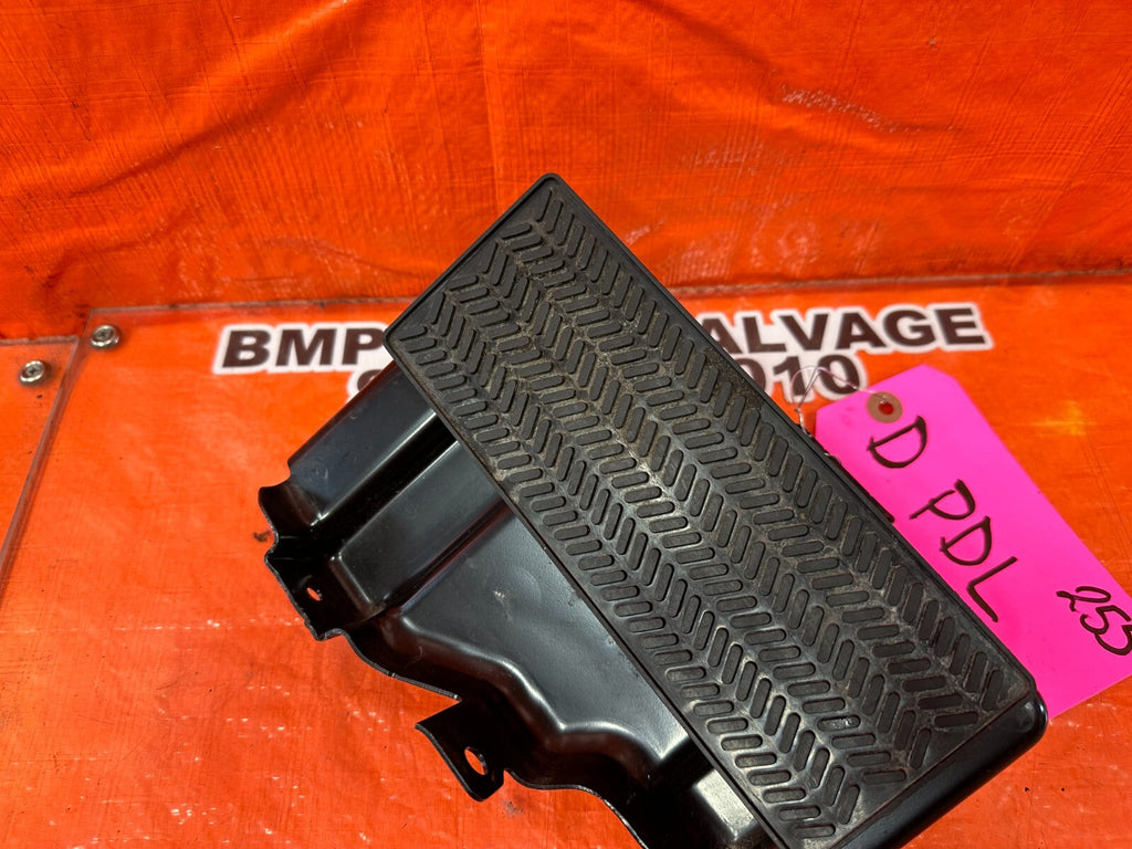 04 08 ACURA TSX   DEAD PEDAL / FOOT REST   OEM FACTORY #2555